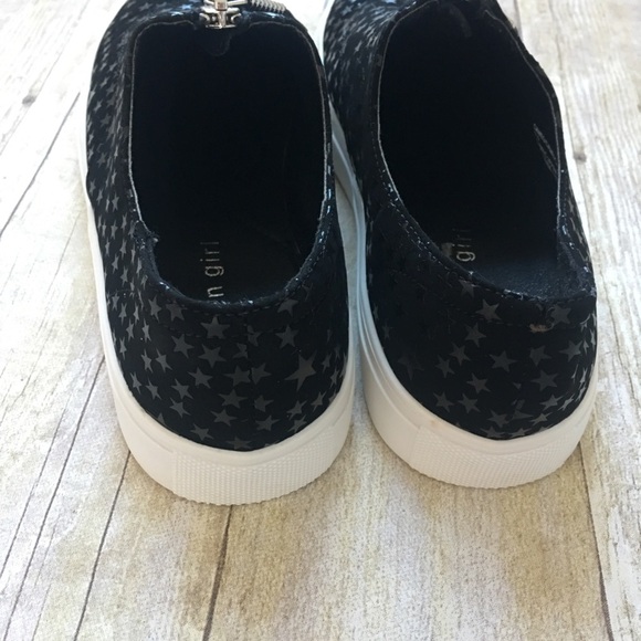 Madden Girl Cameo Slide On Shoes - Picture 6 of 8